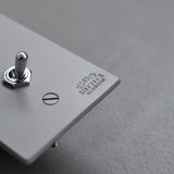 トグルスイッチ D  [2口長方形型] 3路式（片切対応）