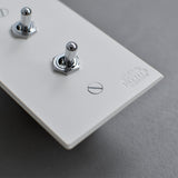トグルスイッチ D  [2口長方形型] 3路式（片切対応）