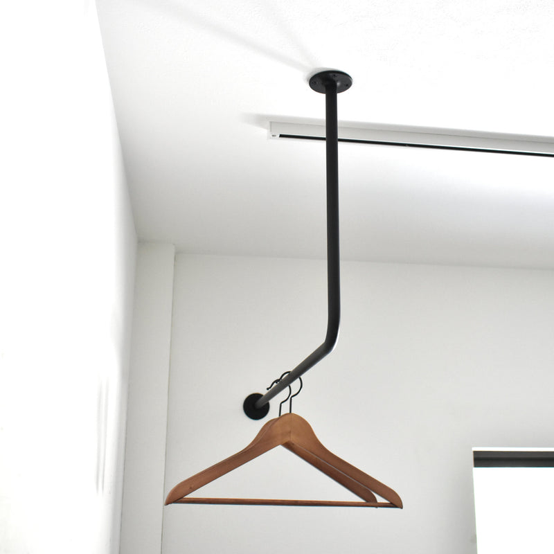 コーナー型天井吊りハンガー